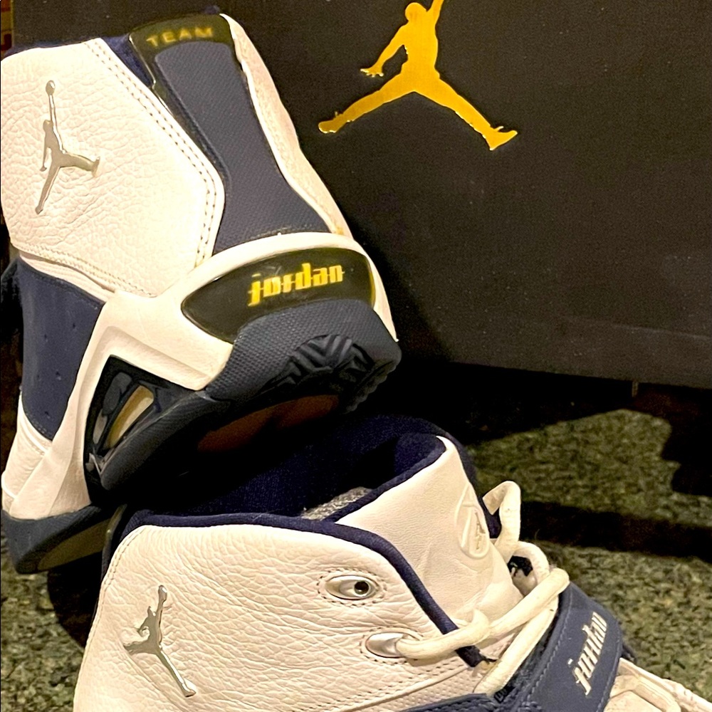 Air Jordan Basketball Shoes